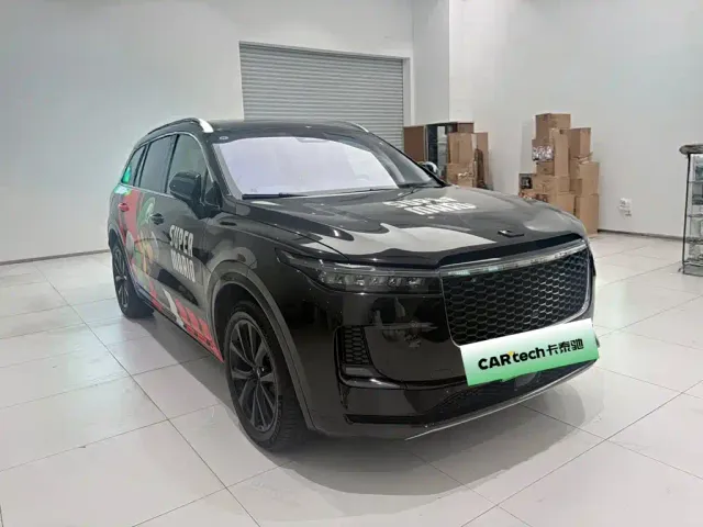 Li Auto ONE — Фото автомобиля 2