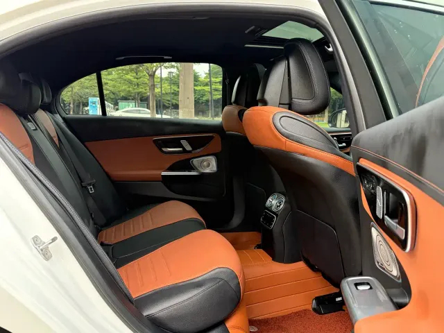 Mercedes-Benz C-Class — Фото автомобиля 15
