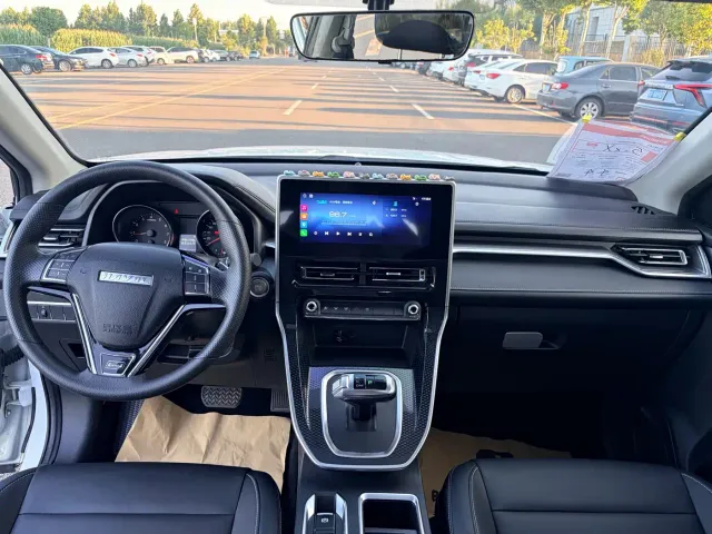 Haval M6 — Фото автомобиля 6