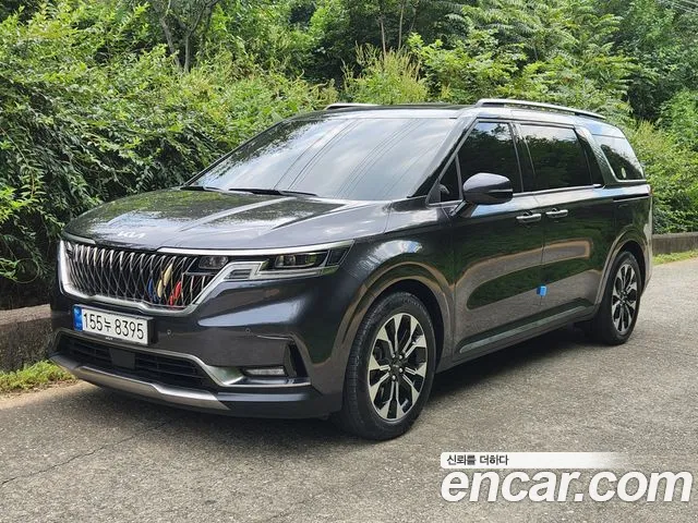 Фотография автомобиля — Kia Carnival Generation 4