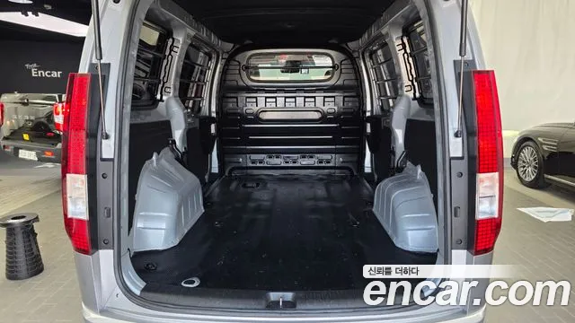 Hyundai Staria — Фото автомобиля 26