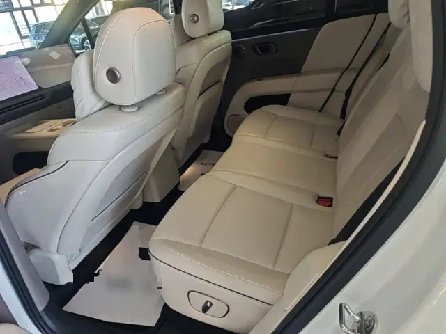 Li Auto i6 — Фото автомобиля 16