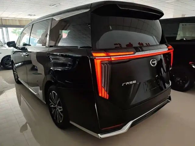 GAC Trumpchi M8 — Фото автомобиля 4