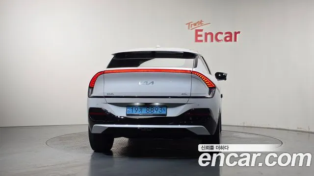 Kia EV6 — Фото автомобиля 4