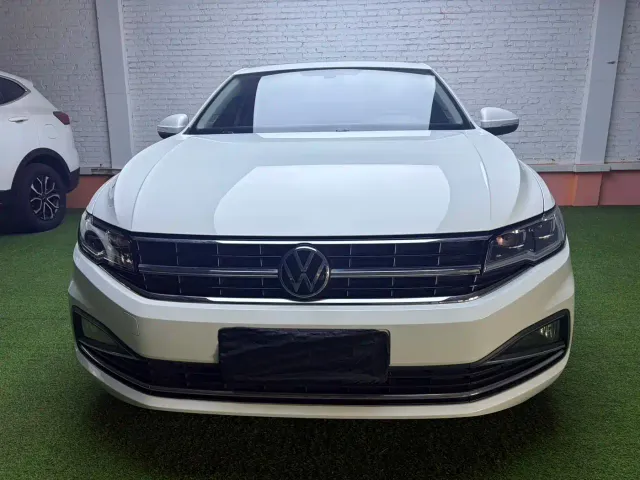 Volkswagen Bora — Фото автомобиля 2