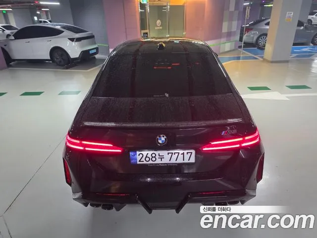 BMW M5 G90 — Фото автомобиля 8