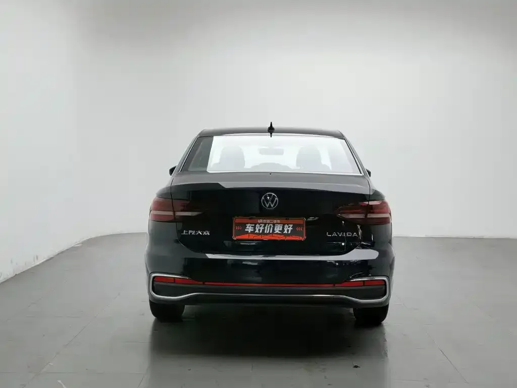 Volkswagen Lavida 2023 1.5L Auto Five Million Edition — Фото автомобиля 4