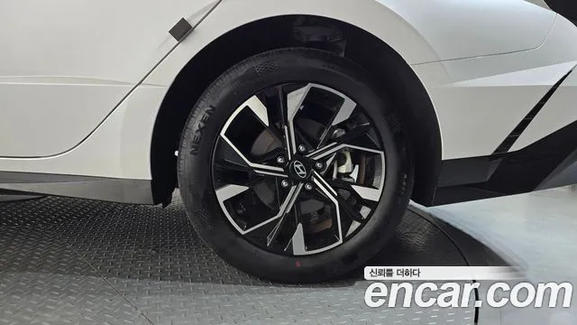 Hyundai Sonata Sonata Edge(DN8) 2.0 LPG(Коммерческий) — Фото автомобиля 4