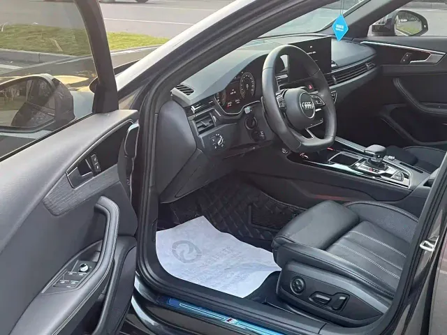 Audi A4L — Фото автомобиля 7