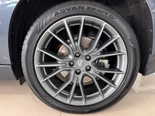 Leapmotor C10 — Фото автомобиля 15