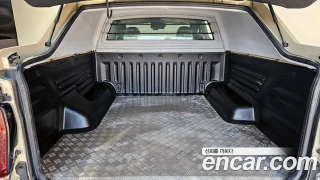 KG_Mobility_Ssangyong Rexton Новый Rexton Sport Khan Дизель 2.2 4WD — Фото автомобиля 20