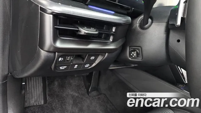 Hyundai Grandeur GN7 — Фото автомобиля 29