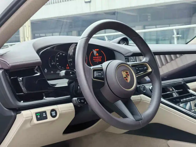 Porsche Panamera — Фото автомобиля 13