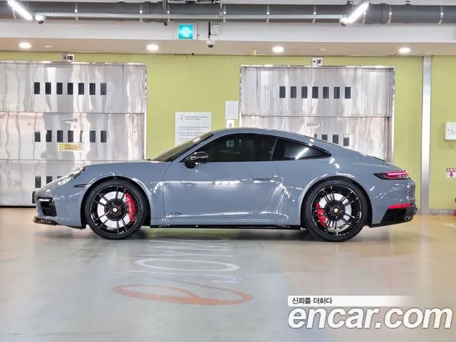 Porsche 911 — Фото автомобиля 2
