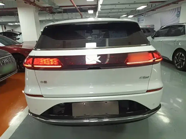 Xpeng G3 — Фото автомобиля 5