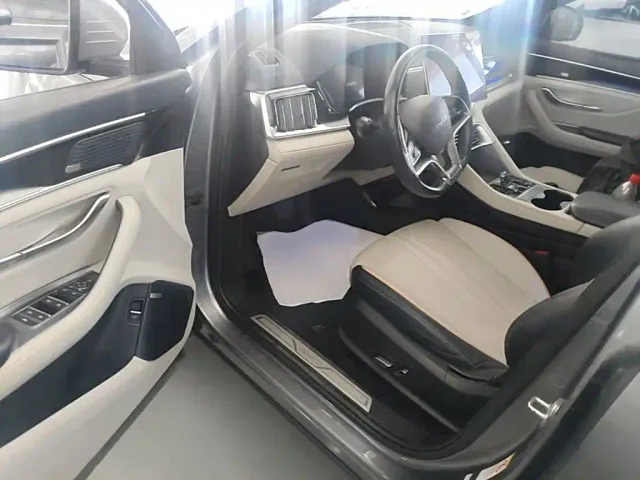 BYD Song PLUS — Фото автомобиля 15