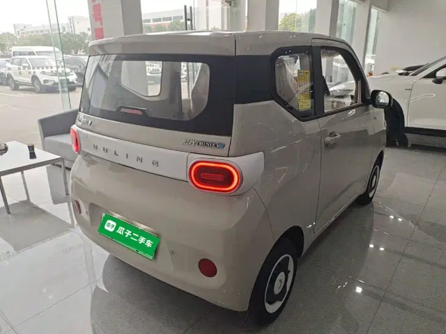 Wuling Hongguang Mini EV — Фото автомобиля 6