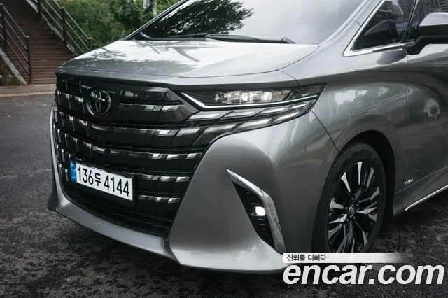 Toyota Alphard Generation 4 — Фото автомобиля 16