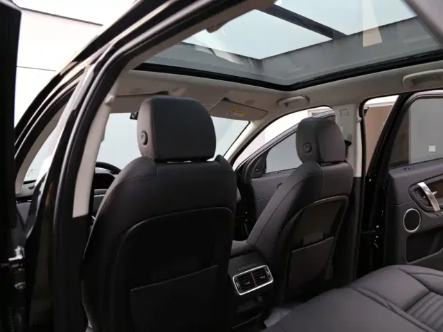Land Rover Discovery Sport — Фото автомобиля 21