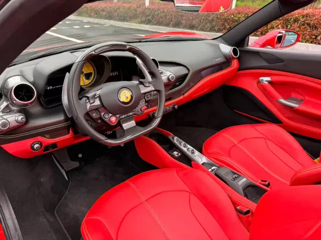 Ferrari F8 — Фото автомобиля 8