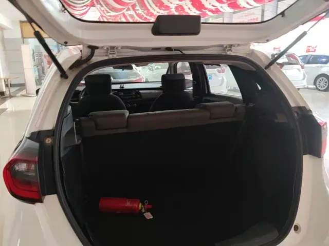 Honda Fit — Фото автомобиля 18