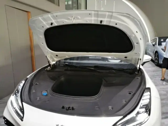 Hozon Neta GT — Фото автомобиля 15