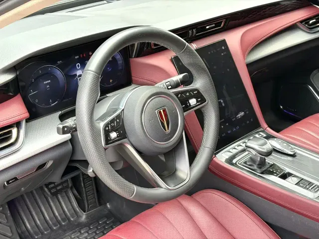 Hongqi H5 — Фото автомобиля 6