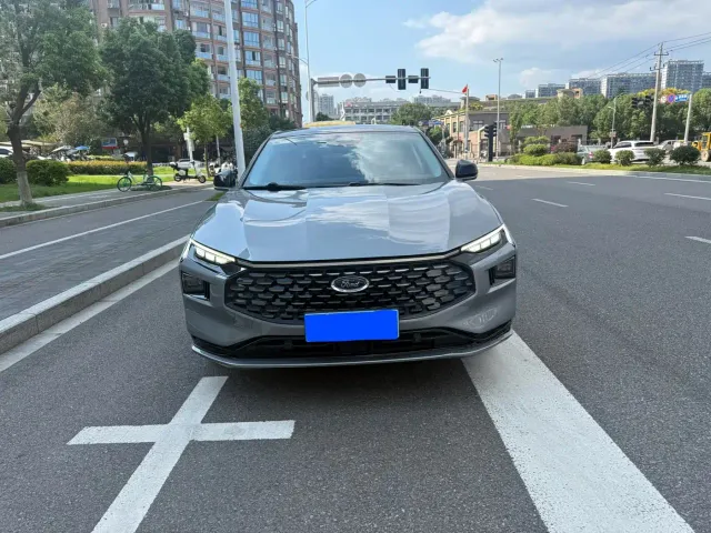 Ford Mondeo — Фото автомобиля 2