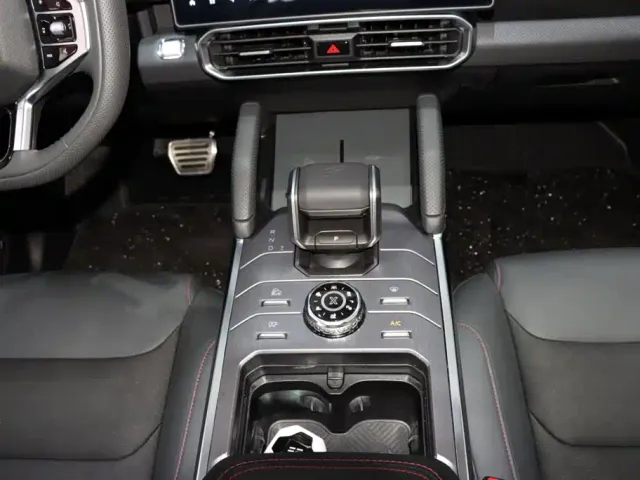 Jetour T2 — Фото автомобиля 15