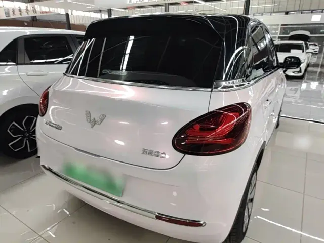 Wuling Bingo — Фото автомобиля 6