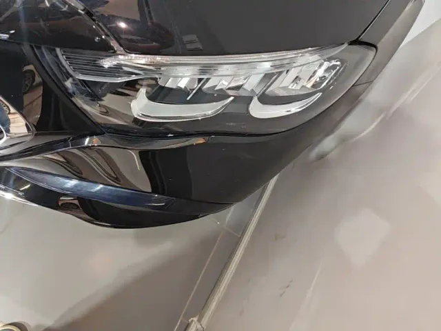 Mercedes-Benz E-Class — Фото автомобиля 23