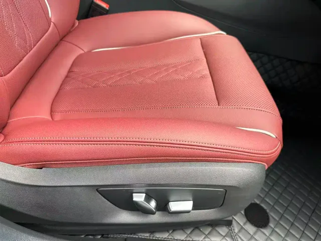 BMW 5 Series — Фото автомобиля 30