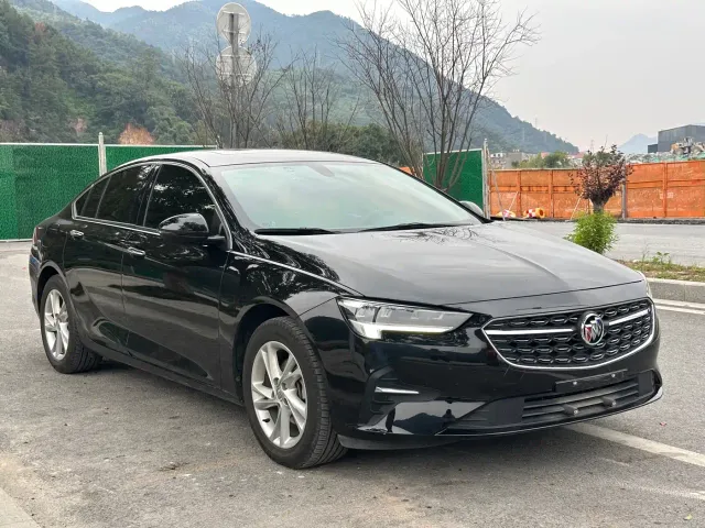 Buick Regal — Фото автомобиля 3