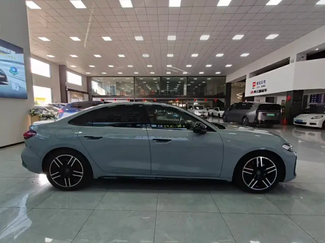 Audi A5L — Фото автомобиля 4