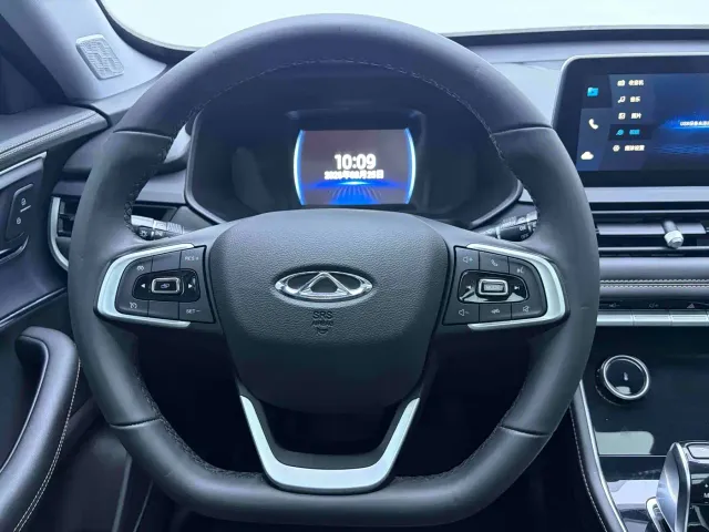 Chery Tiggo 8 — Фото автомобиля 9