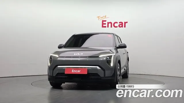 Kia EV3 Standard 2WD — Фото автомобиля 3