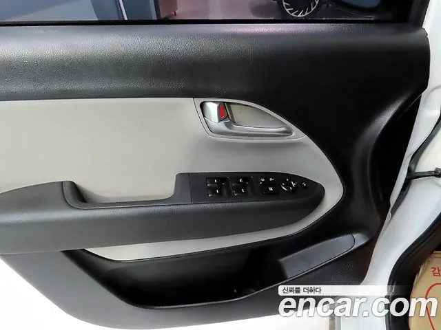 Kia RAY Новый Kia Ray Фургон — Фото автомобиля 14