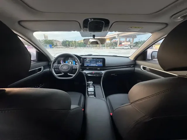 Hyundai Mistra — Фото автомобиля 10