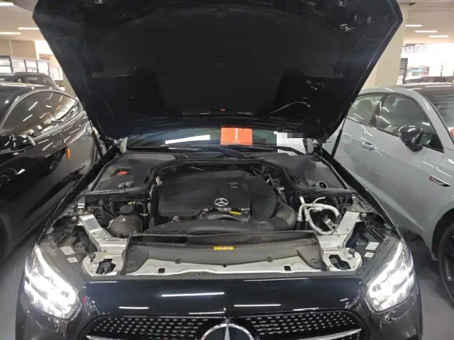 Mercedes-Benz E-Class — Фото автомобиля 15
