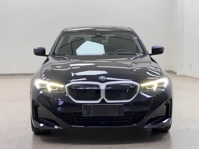 BMW i3 — Фото автомобиля 2