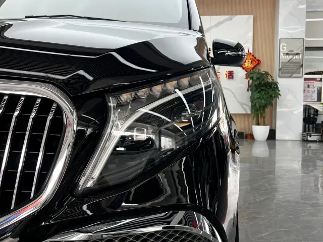Mercedes-Benz V-Class — Фото автомобиля 9