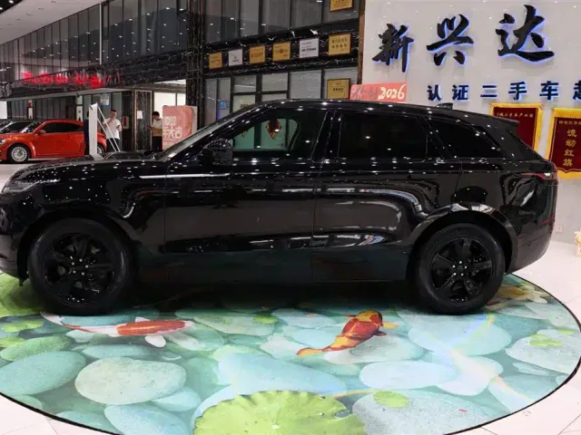Land Rover Range Rover Velar — Фото автомобиля 3