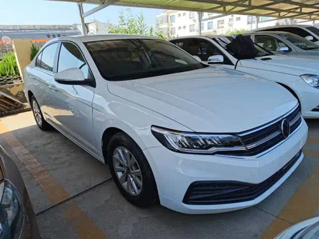 Volkswagen Bora — Фото автомобиля 3