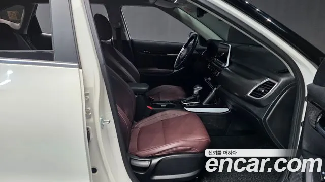 Kia Seltos — Фото автомобиля 11