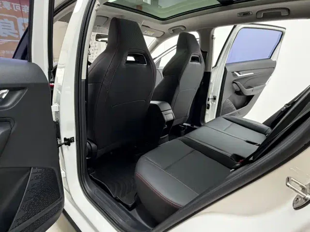 Skoda Kamiq — Фото автомобиля 8