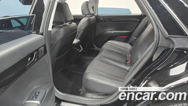Hyundai Grandeur GN7 — Фото автомобиля 18