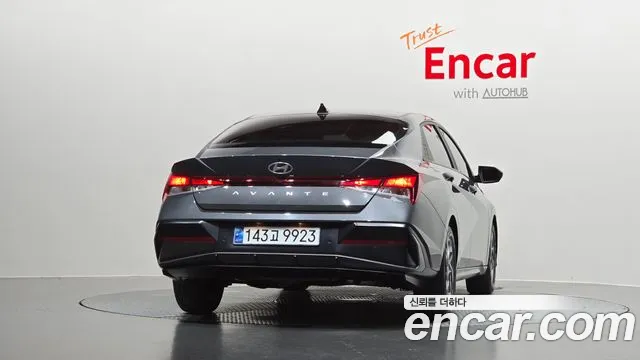 Hyundai Avante — Фото автомобиля 4