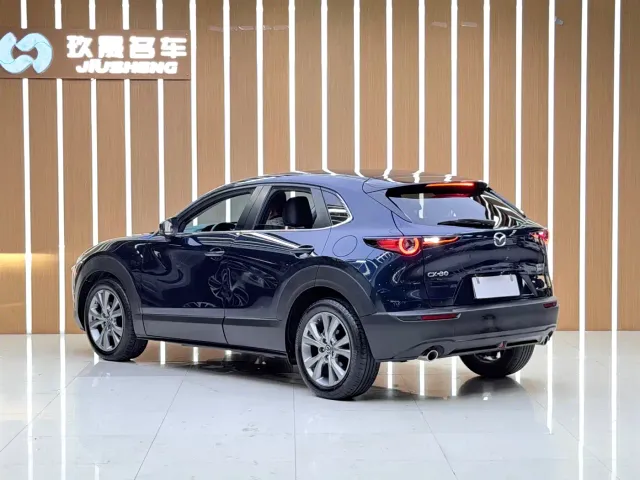 Mazda CX-30 — Фото автомобиля 4