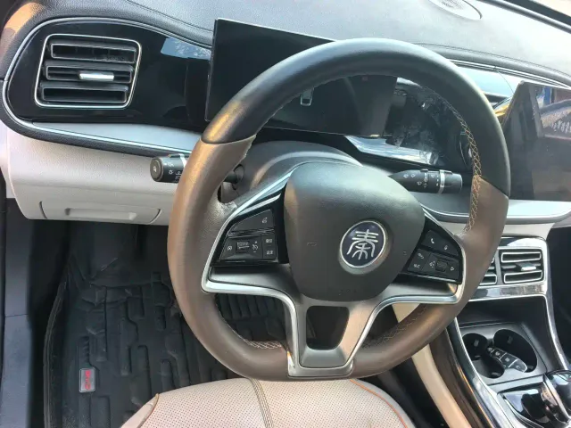 BYD Qin PLUS — Фото автомобиля 12