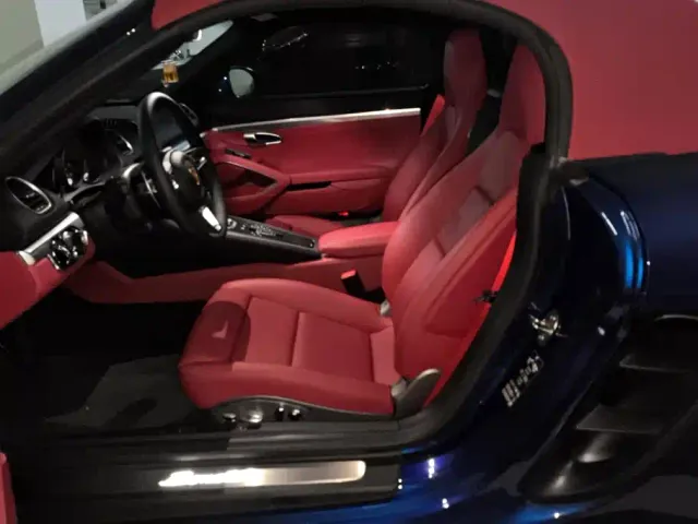 Porsche 718 — Фото автомобиля 9
